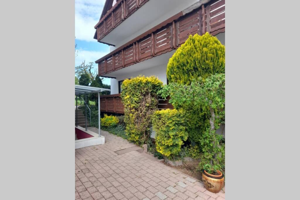 Souterrain Wohnung In เบนส์ไฮม์ ภายนอก รูปภาพ